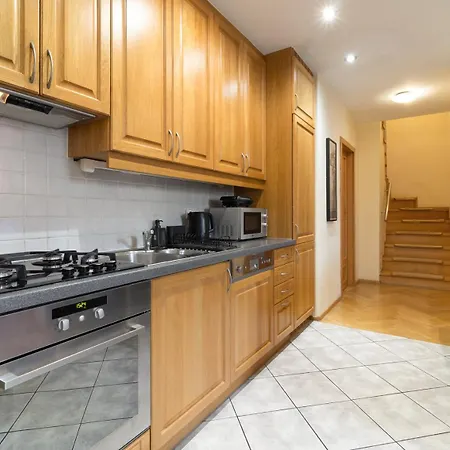 Duplex 2br W. Ac In New Town * Praga