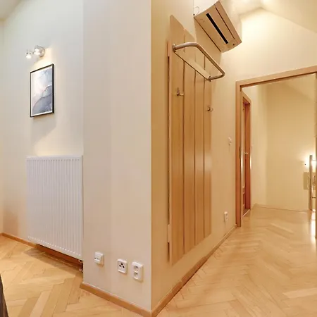 Duplex 2br W. Ac In New Town Lägenhet Prag